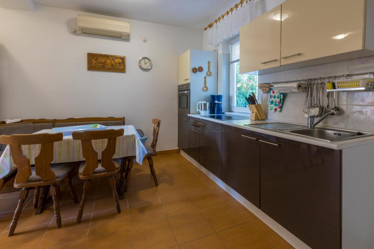 Ivan & Anka Apartments Bojko Selce Esterno foto